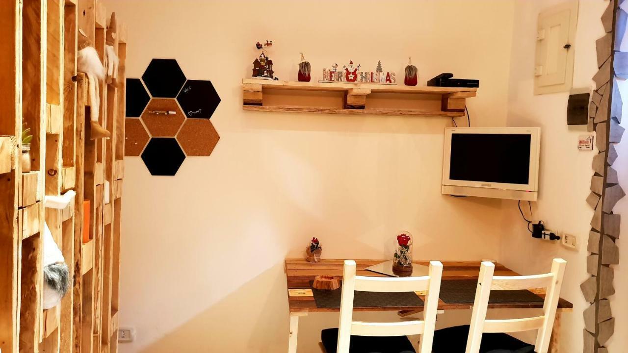 דירות נאפולי La Casa Del Rosariello מראה חיצוני תמונה